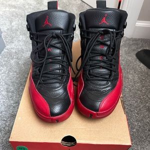 Jordan 12 Retro sz 9